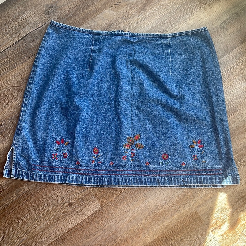 🌼 Y2K Embroidered Denim Mini Skirt | Cottagecore Boho